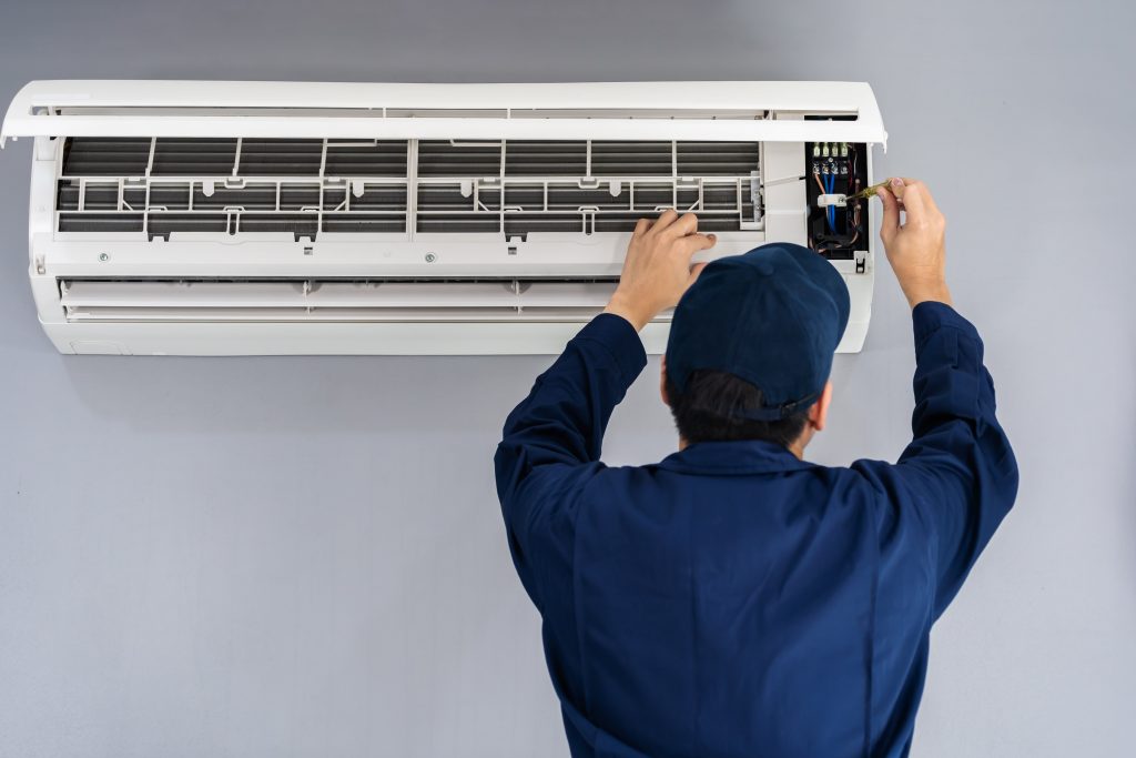 Air Conditioning Maintenance Team